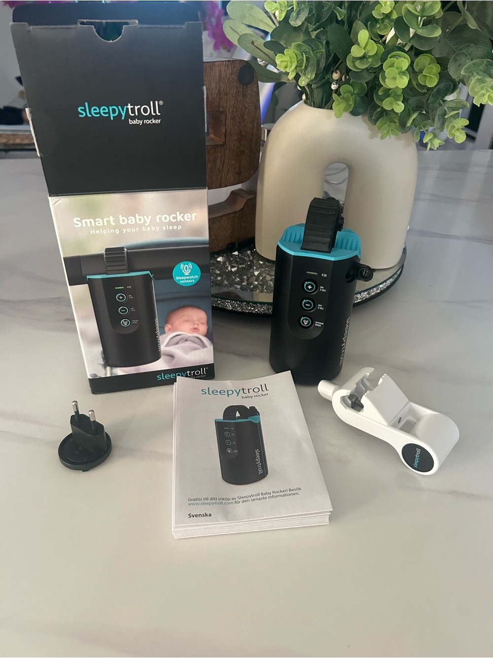 sleepytroll Smart Baby Rocker with attachment